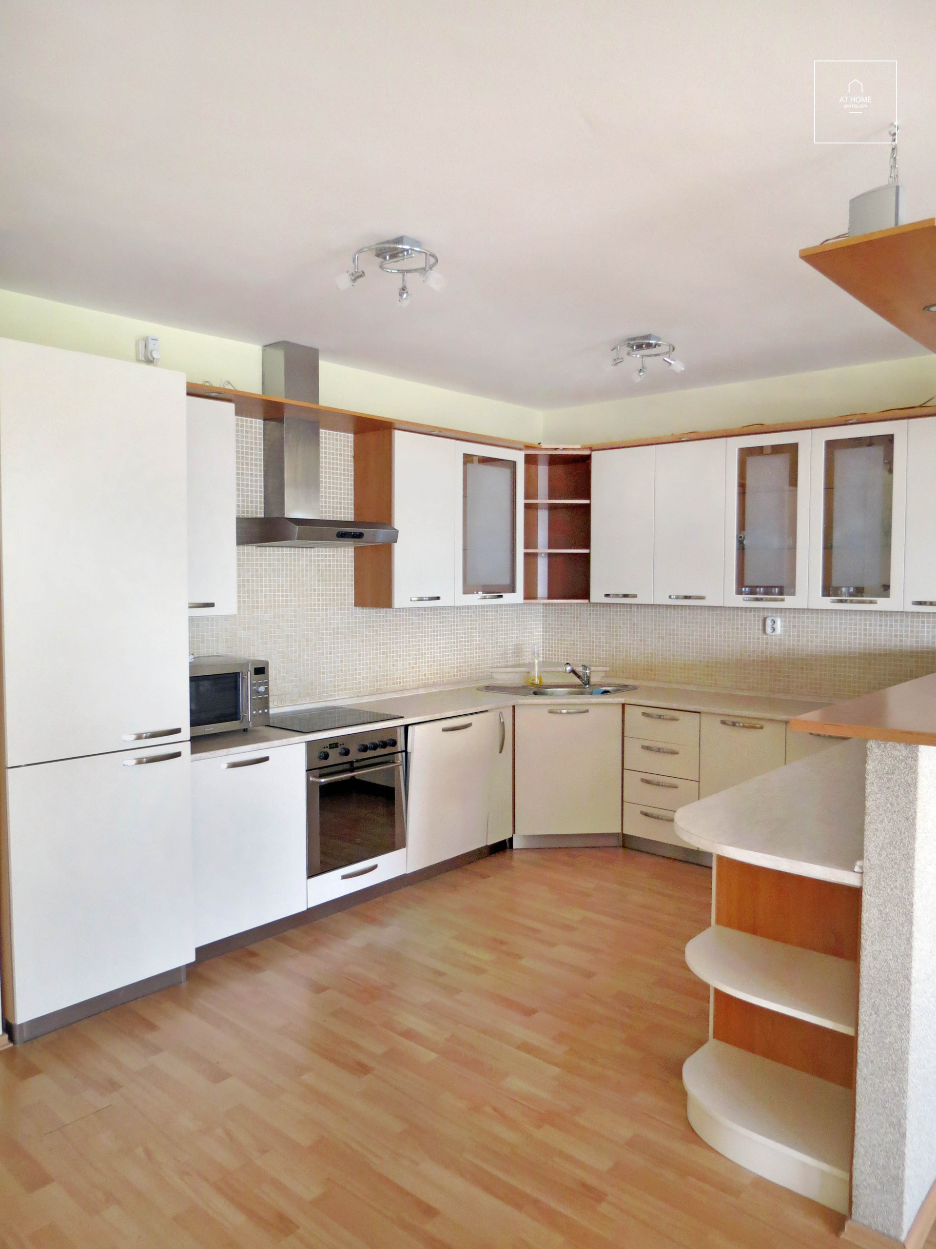 BA III., Koliba, 2-bedroom apartment on Tupého Street