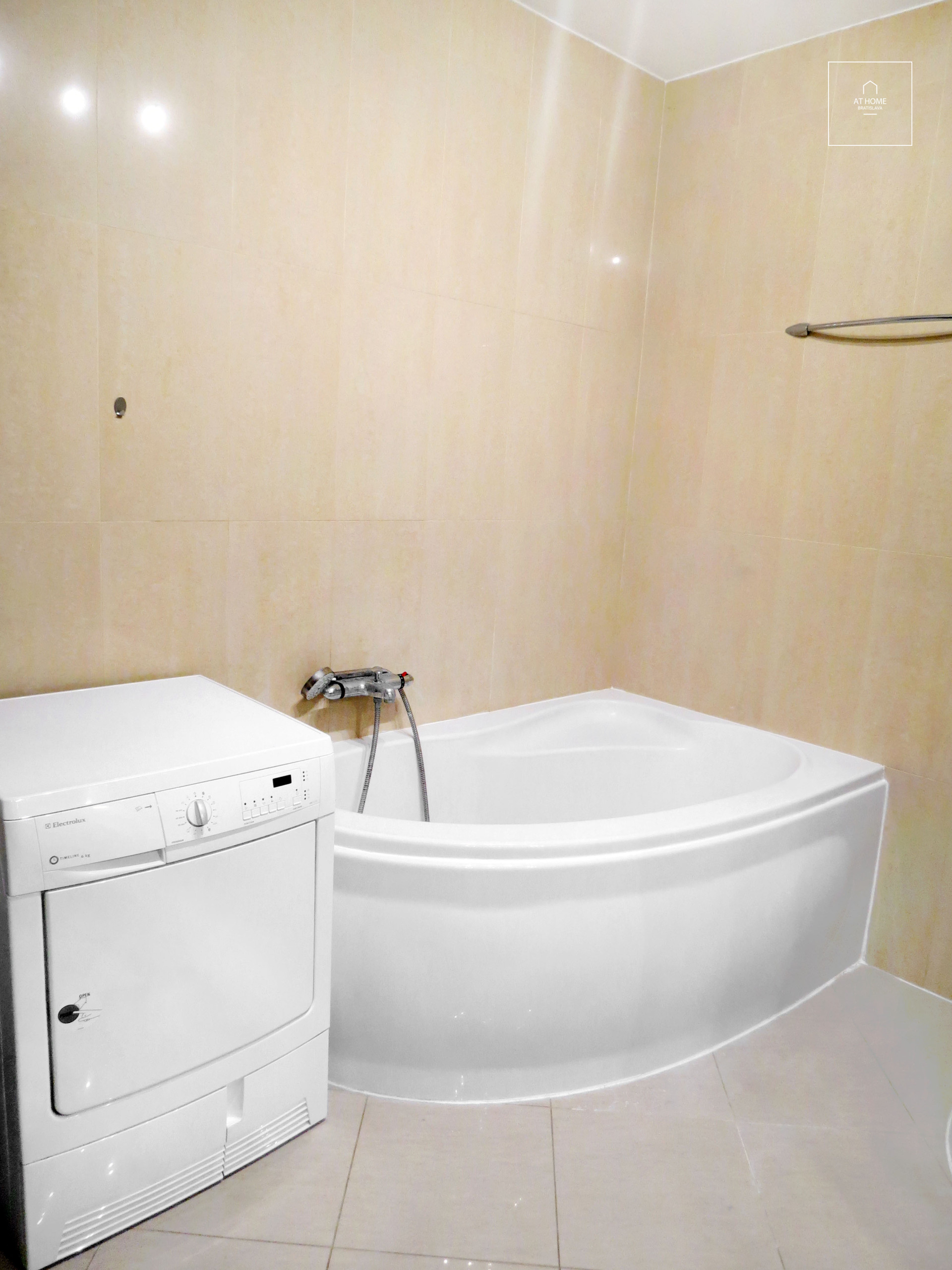 BA III., Koliba, 2-bedroom apartment on Tupého Street