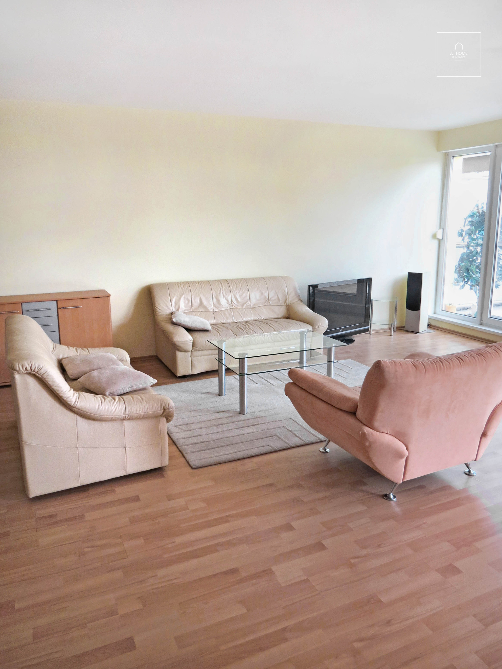 BA III., Koliba, 2-bedroom apartment on Tupého Street