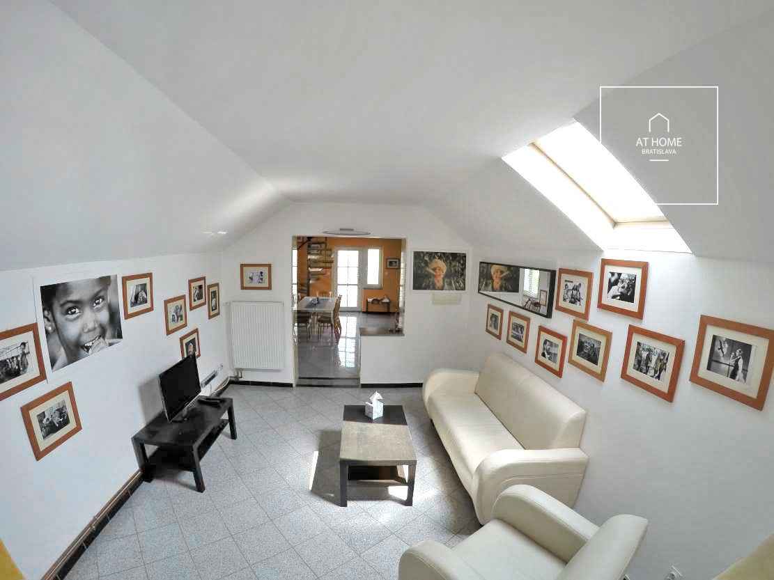 BA I., 2-bedroom apartment with parking on Nábrežie gen. Svoboda