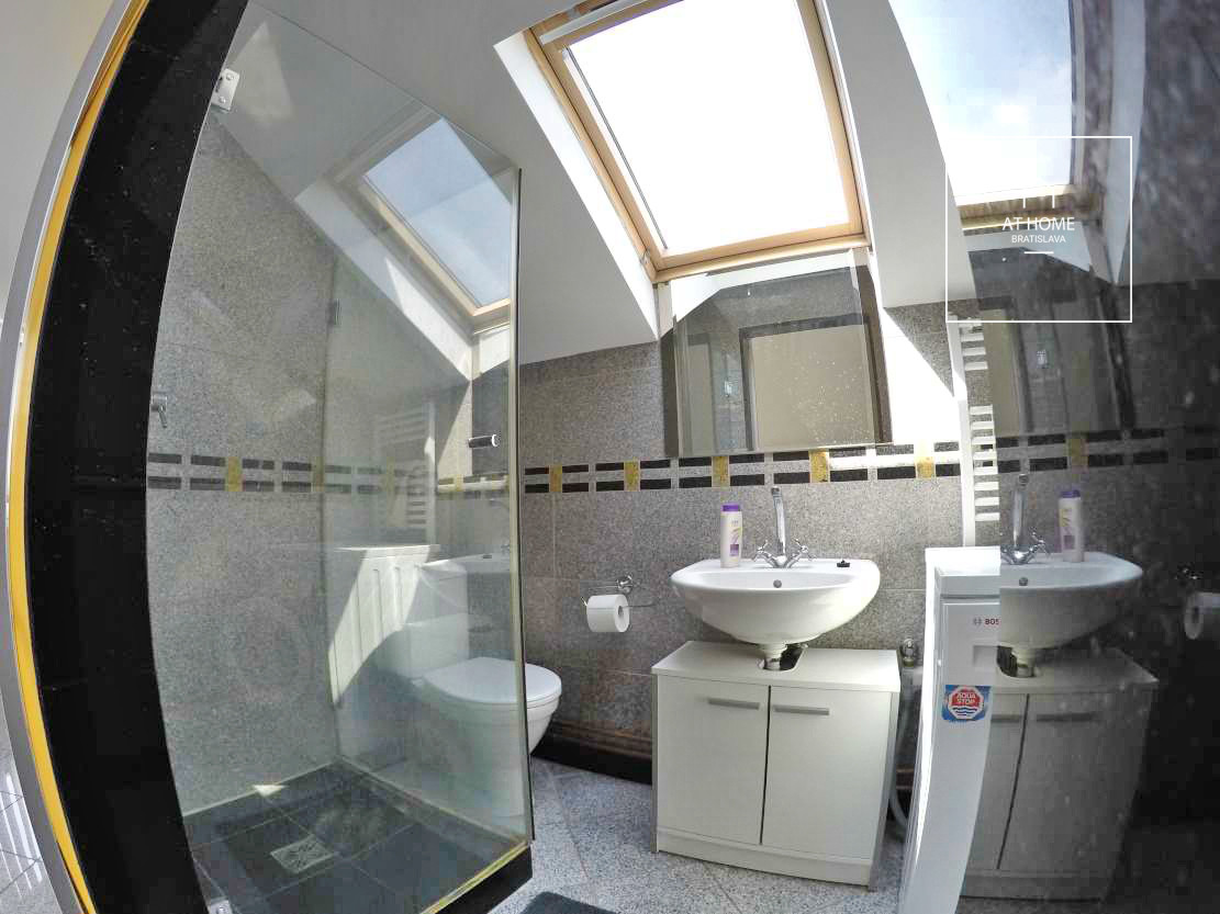 BA I., 3-izbový byt s parkovaním na Nábreží gen. Svobodu