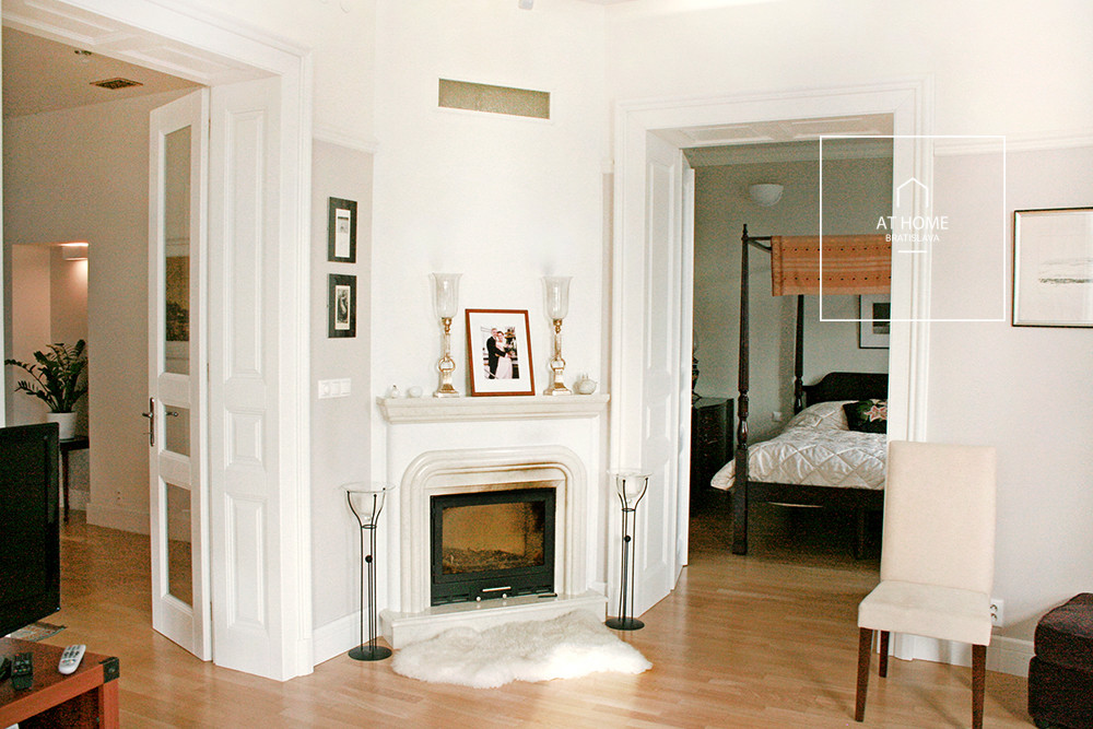 BA I., Staré Mesto, 4-bedroom exclusive apartment on Tolstého Street