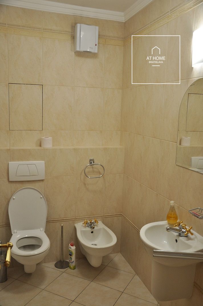 BA I., Staré Mesto, luxury 3-bedroom apartment on Zamocka Street with parking