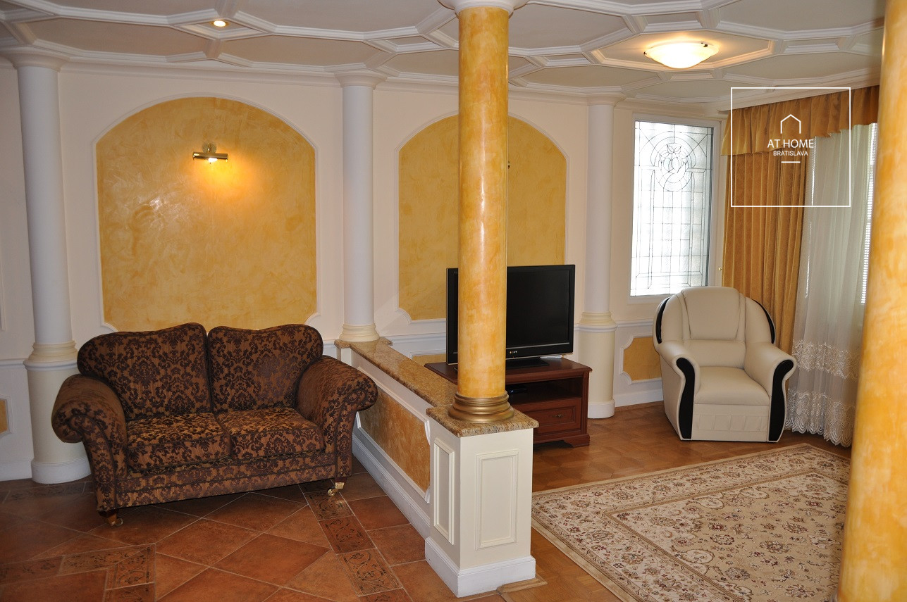 BA I., Staré Mesto, luxury 3-bedroom apartment on Zamocka Street with parking