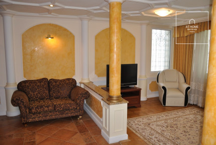 BA I., Staré Mesto, luxury 3-bedroom apartment on Zamocka Street with parking