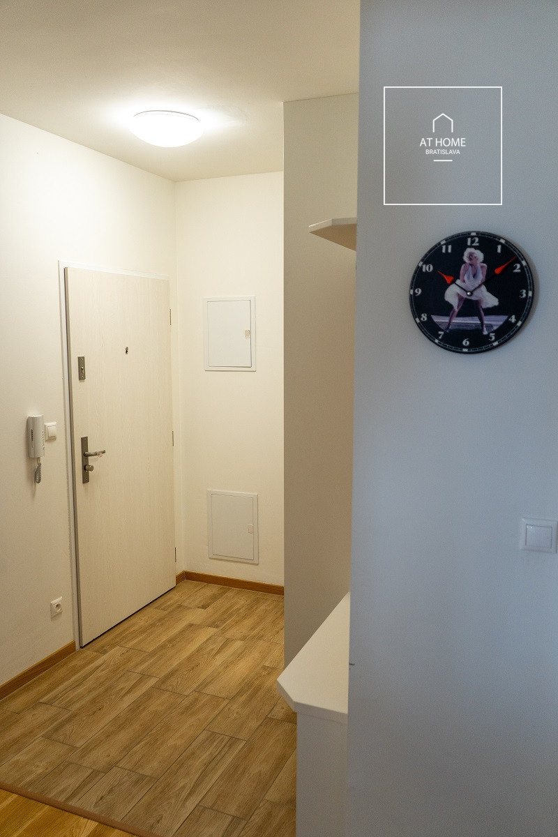 Šamorín, nice, newly built apartment, 3 rooms, fully furnished