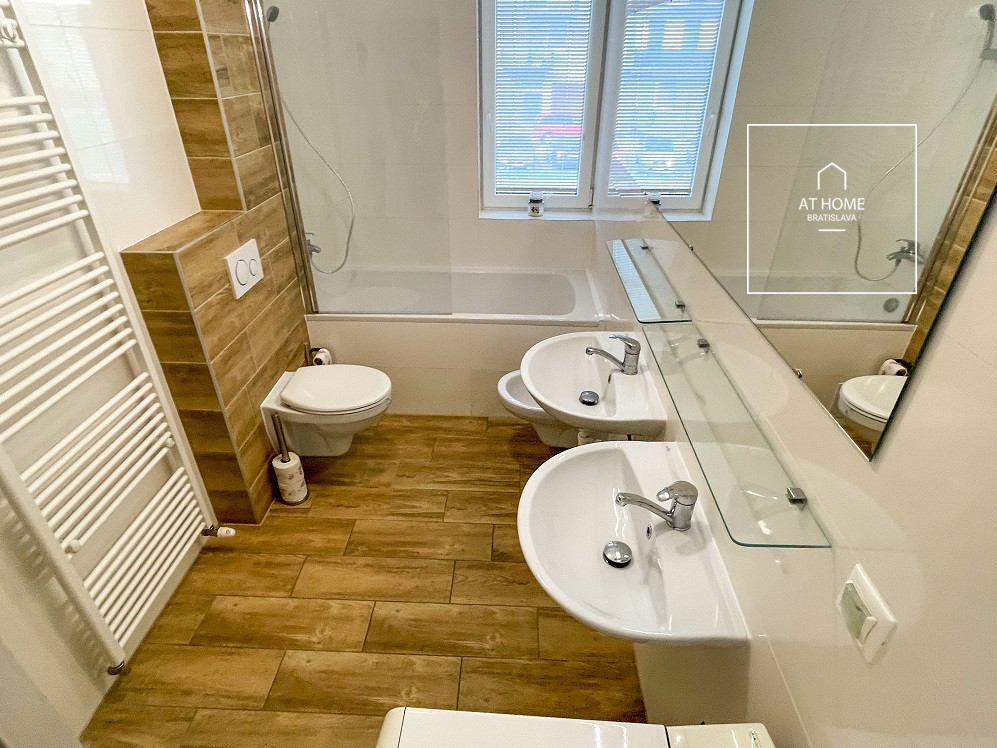 Šamorín, byt 3+kk s balkónom v novostavbe, zariadený