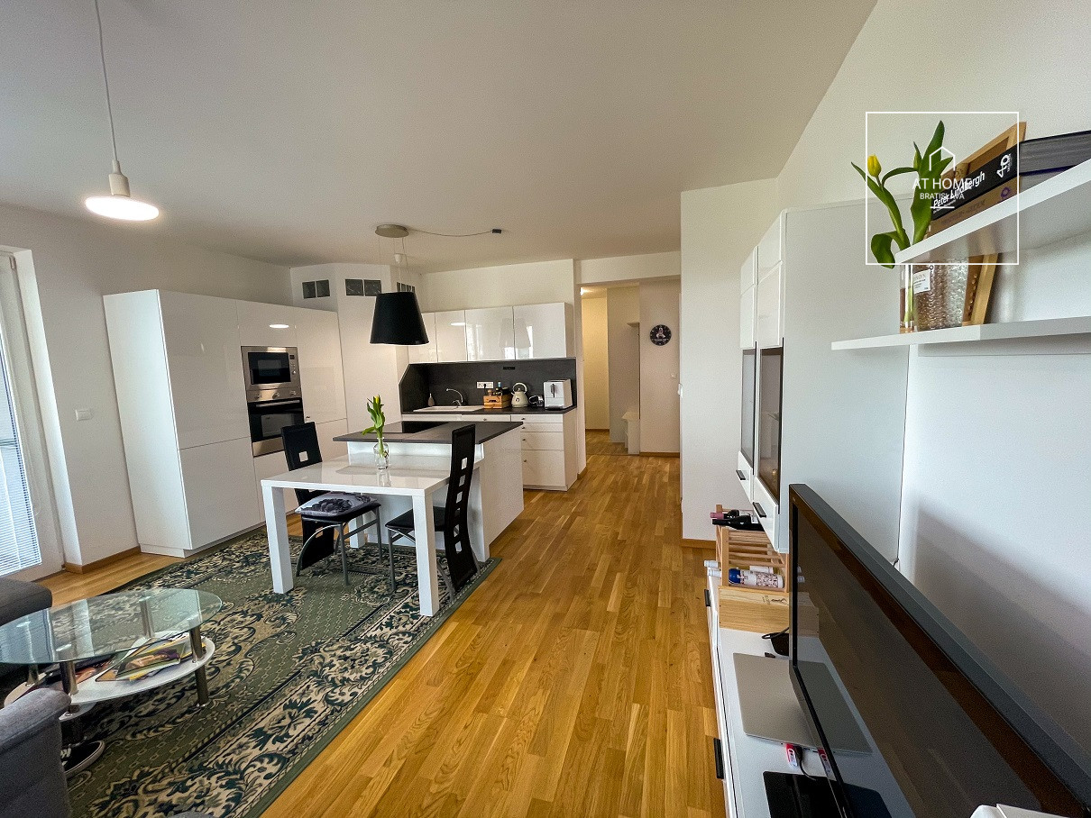 Šamorín, nice, newly built apartment, 3 rooms, fully furnished