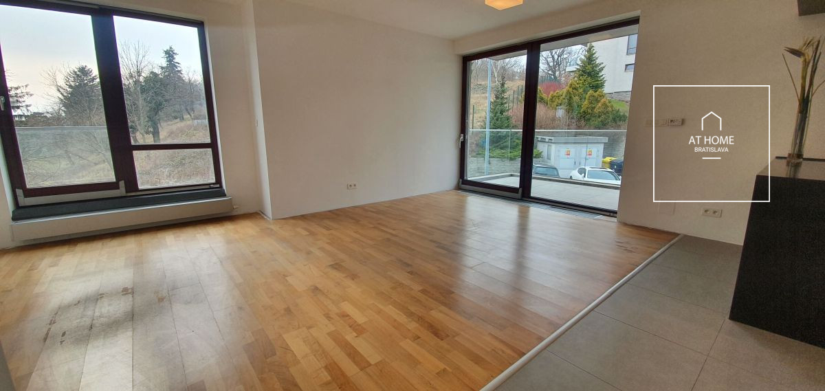 BA I., STARÉ MESTO, 1-BEDROOM APARTMENT NEAR THE HORSKY PARK