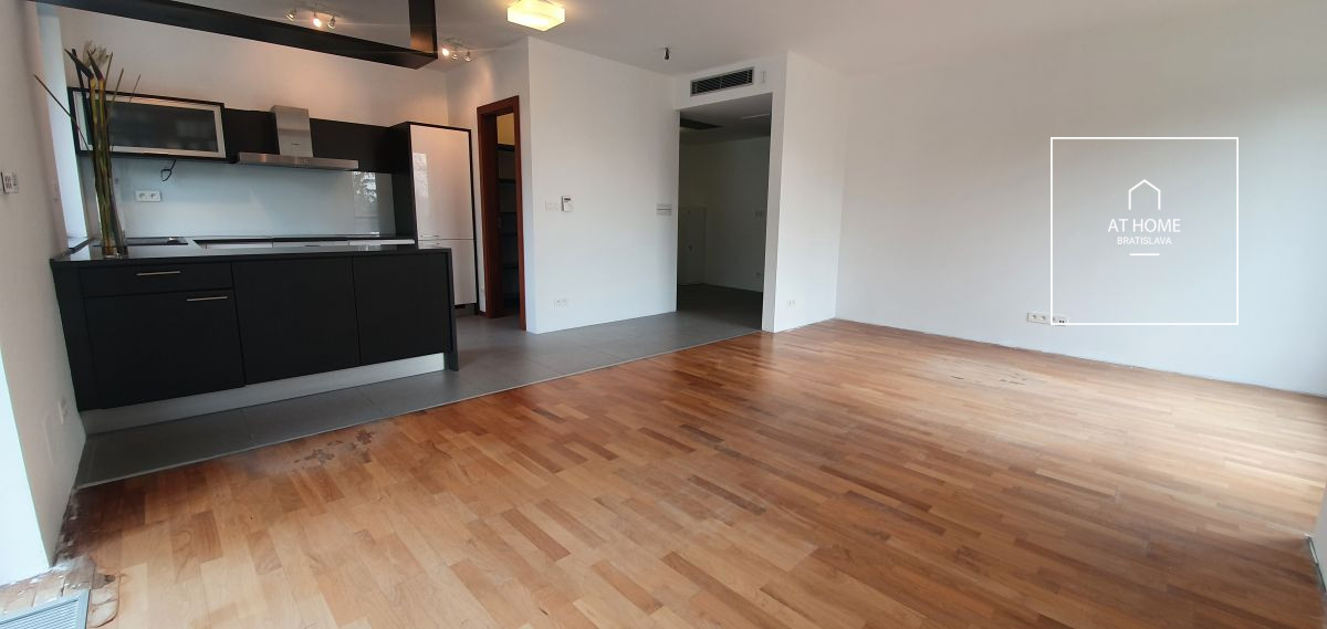 BA I., STARÉ MESTO, 1-BEDROOM APARTMENT NEAR THE HORSKY PARK