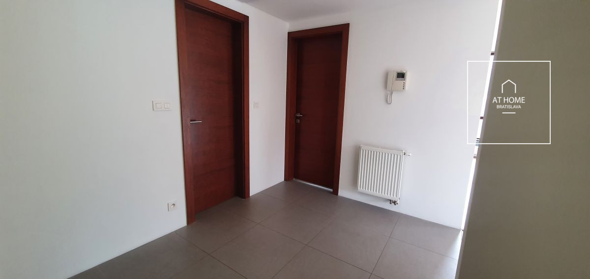 BA I., STARÉ MESTO, 1-BEDROOM APARTMENT NEAR THE HORSKY PARK