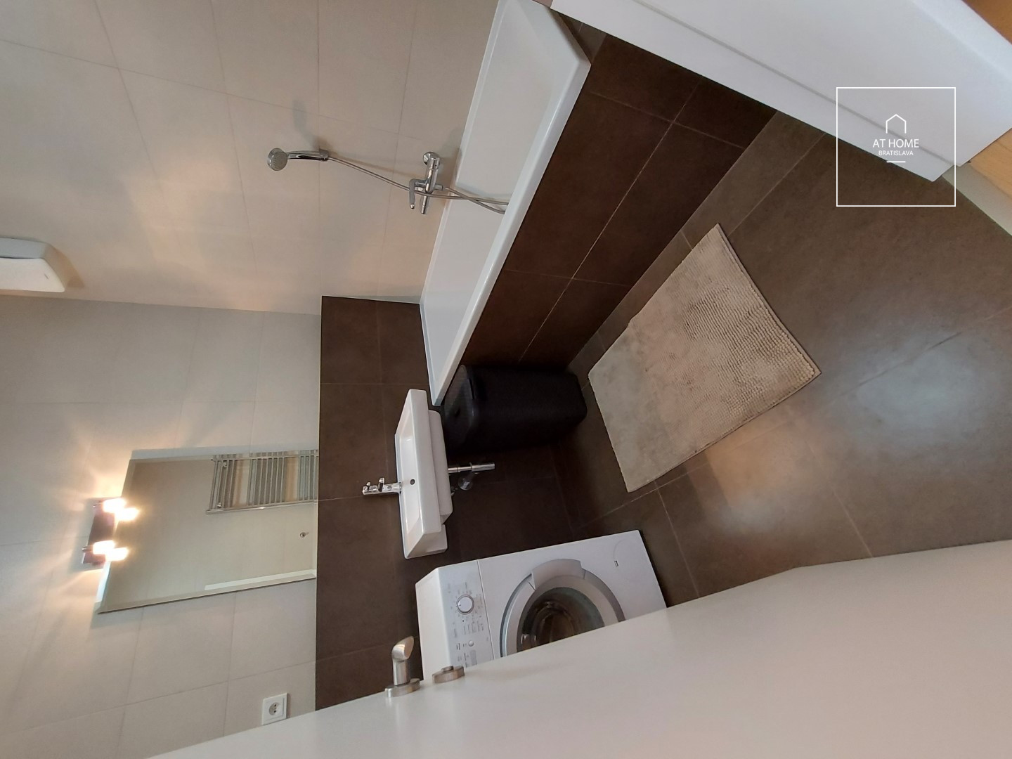 BA III., Koliba, 3 - bedroom apartment on Pod Vtáčnikom Street